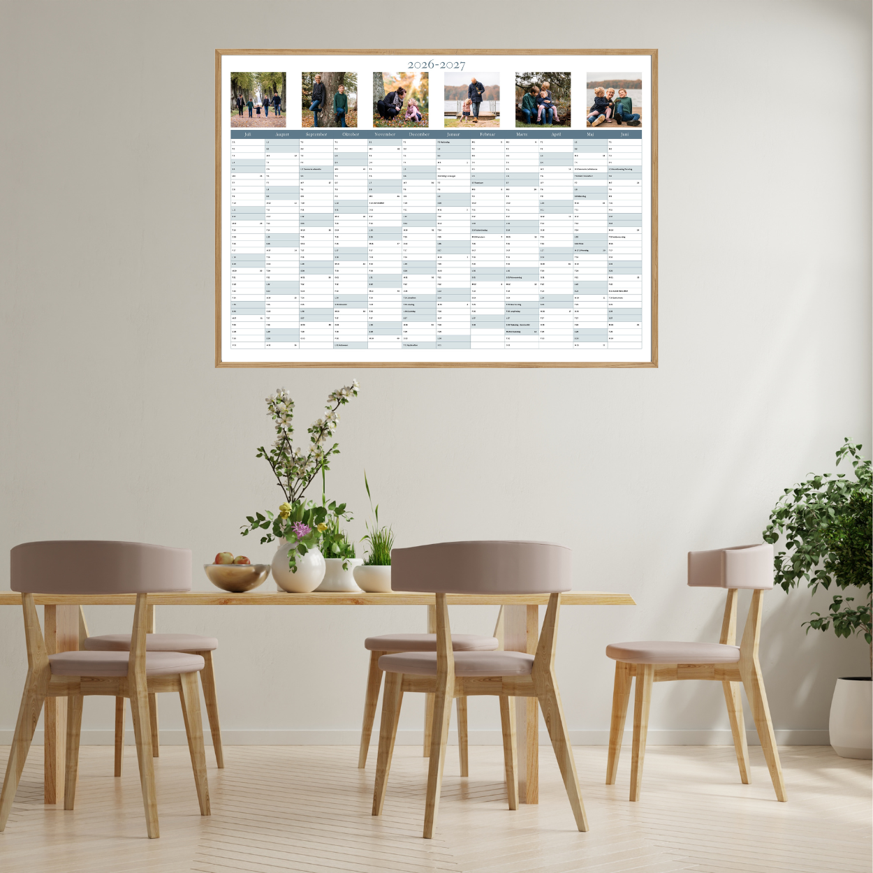 Personlig-vægkalender-2026-2027-6 11 farvebilleder-blå-miljø